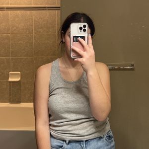Grey tank top